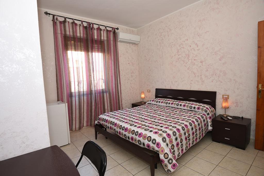 Sa Marina Bed and Breakfast La Caletta Buitenkant foto